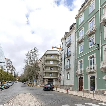 Apartament Stunning With Balcony By Lovelystay