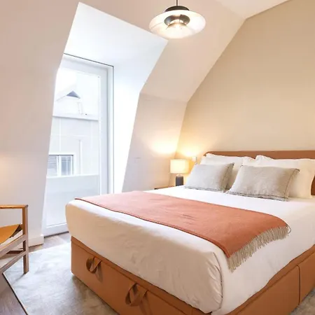 Stunning With Balcony By Lovelystay * Lisboa