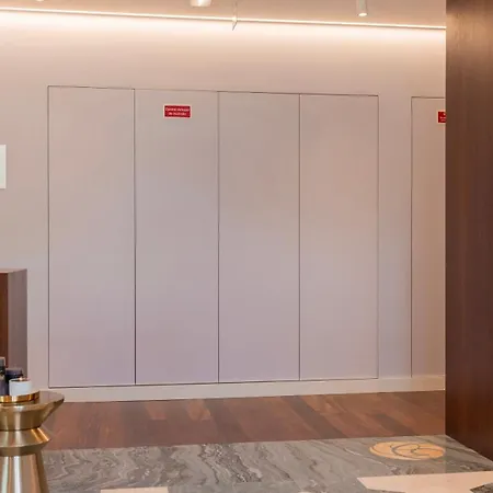 Stunning With Balcony By Lovelystay Lisboa