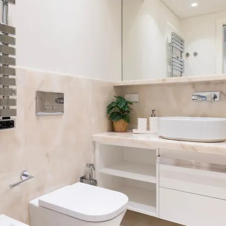 Apartment Stunning With Balcony By Lovelystay Lisbon