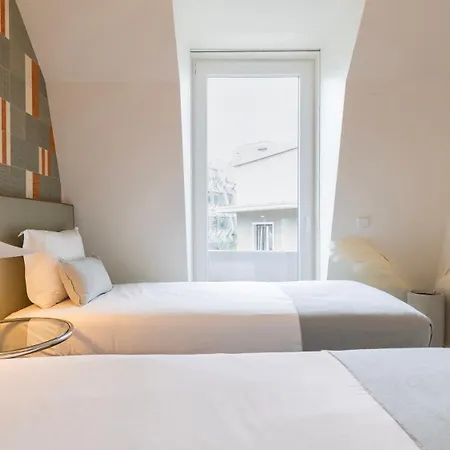 Spacious 2Br With Balcony By Lovelystay Lisboa