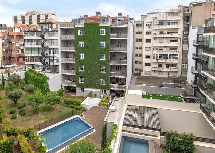 Stunning With Balcony By Lovelystay * Lisboa