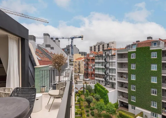Stunning With Balcony By Lovelystay Lisboa