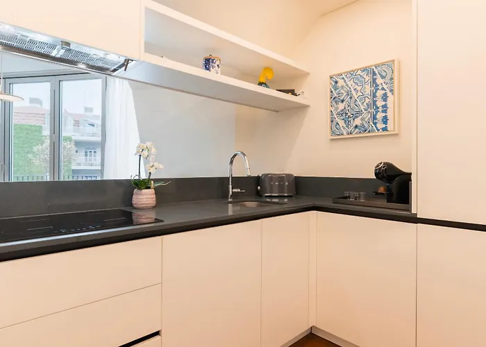 Stunning With Balcony By Lovelystay Apartmán Lisboa