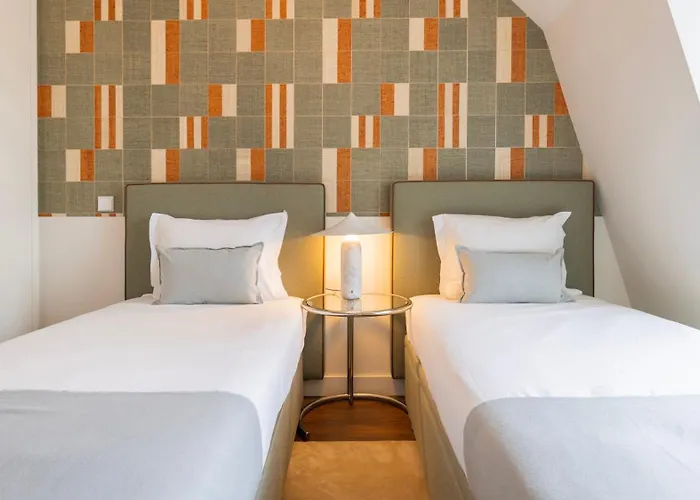 Stunning With Balcony By Lovelystay Apartman