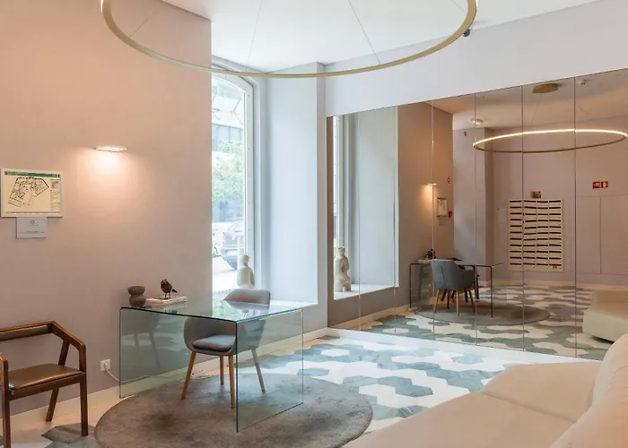 Stunning With Balcony By Lovelystay Apartman *