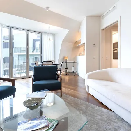 아파트 Stunning With Balcony By Lovelystay